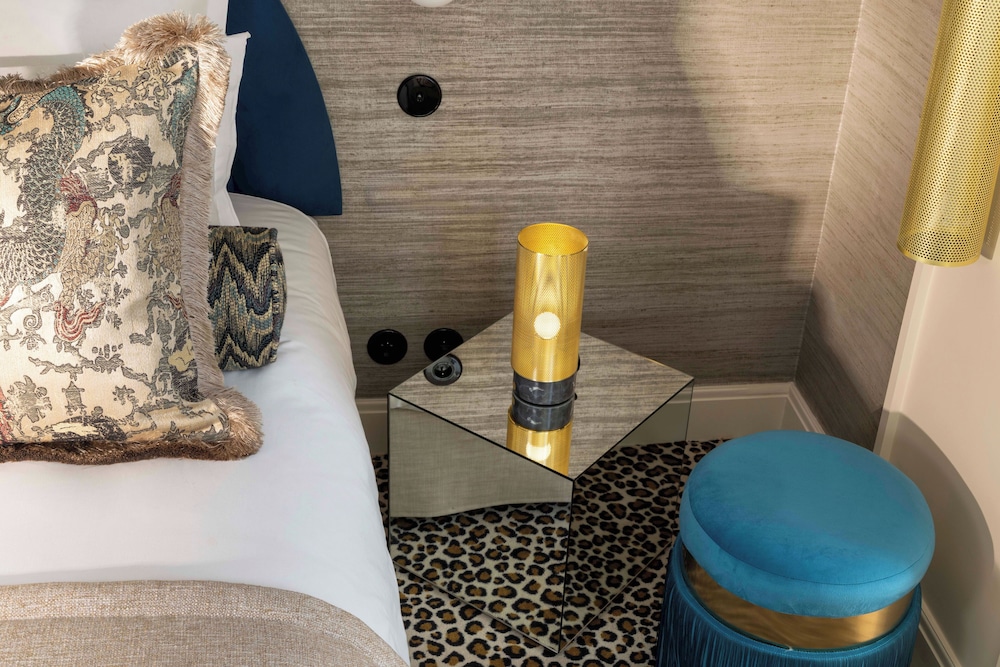 hotel le chaplain paris rive gauche