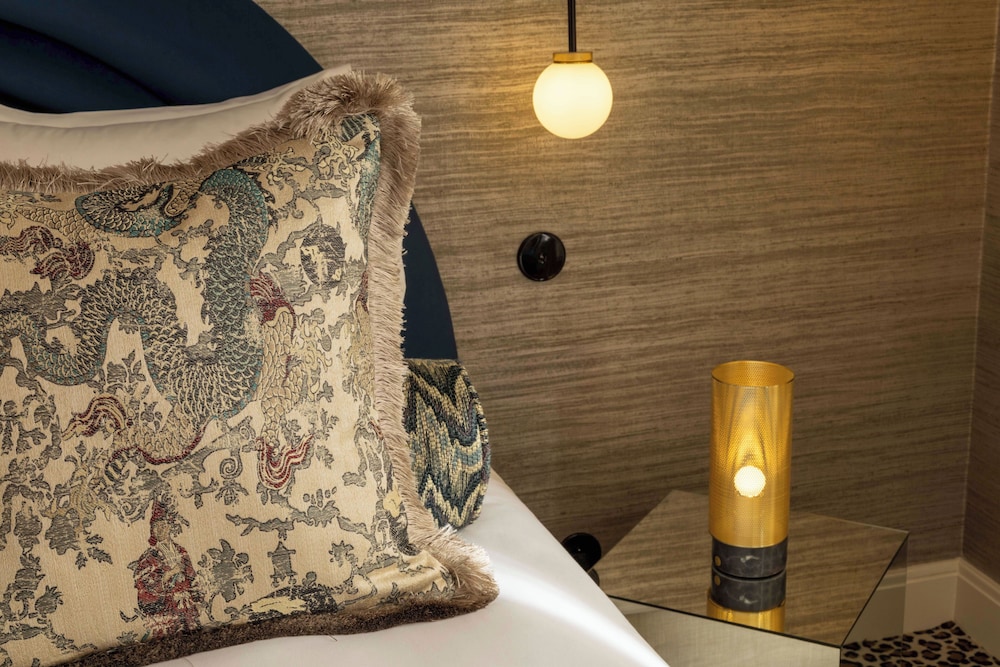 hotel le chaplain paris rive gauche