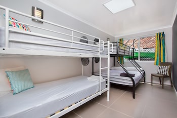 Gladstone Backpackers,Queensland>>Gladstone,2 star