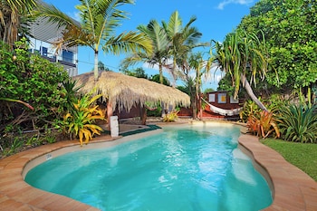 gladstone backpackers