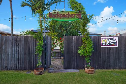 Gladstone Backpackers,Queensland>>Gladstone,2 star