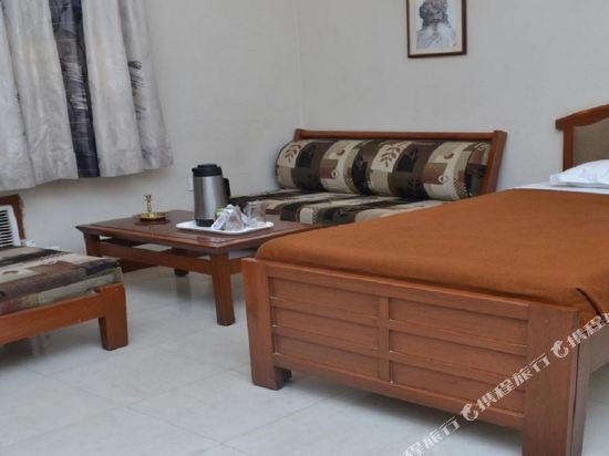 Hotel Baba Ramdev,,3 star