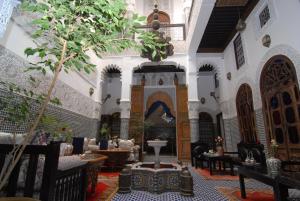 fes