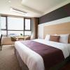 Eastern Hotel Jeju,In Seogwipo (Seogwipo City),4 star