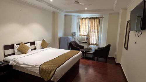 hotel vasu international