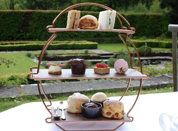 Lewtrenchard Manor,Exeter>>Devon,3 star