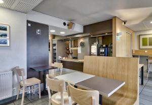 bandb hotel clermont ferrand le brezet aeroport