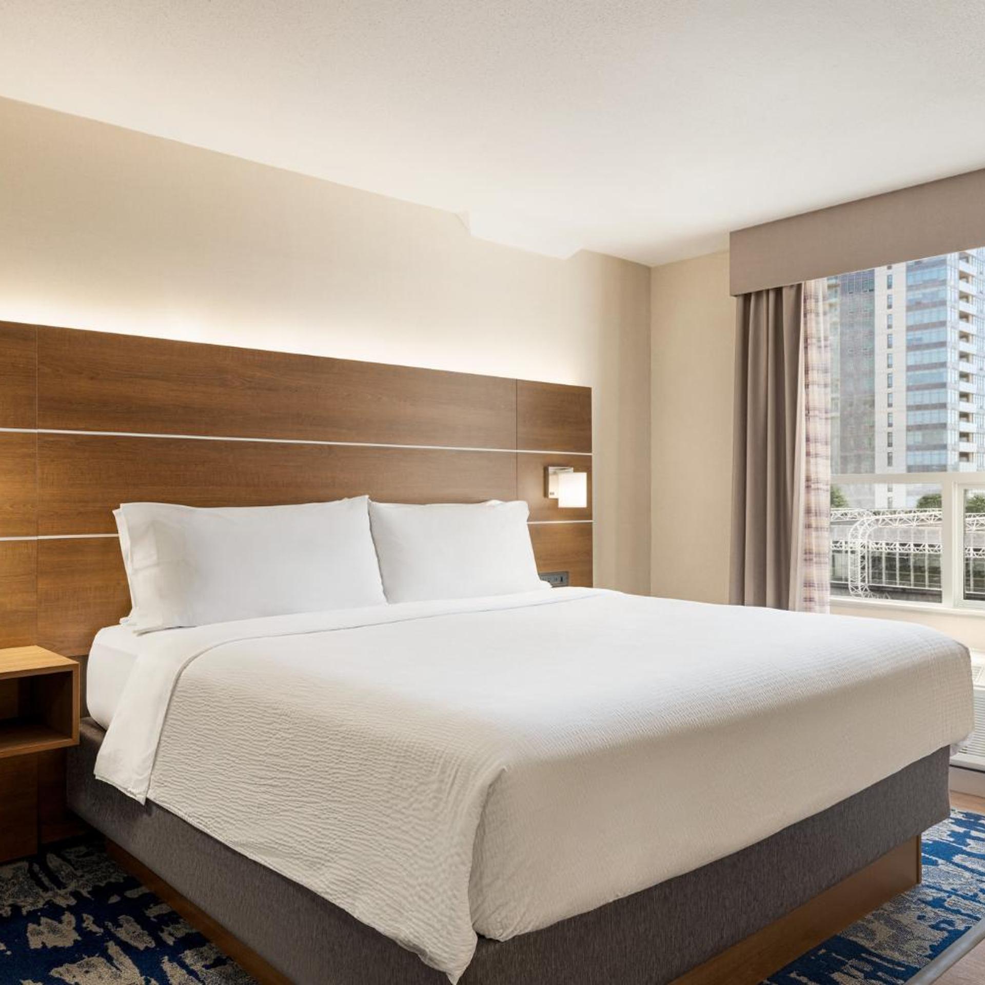 holiday inn express vancouver metrotown burnaby by ihg