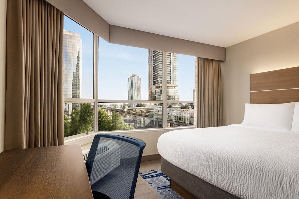 holiday inn express vancouver metrotown burnaby by ihg