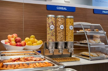 Holiday Inn Express Vancouver-Metrotown (Burnaby) By Ihg,Vancouver>>Burnaby,3 star