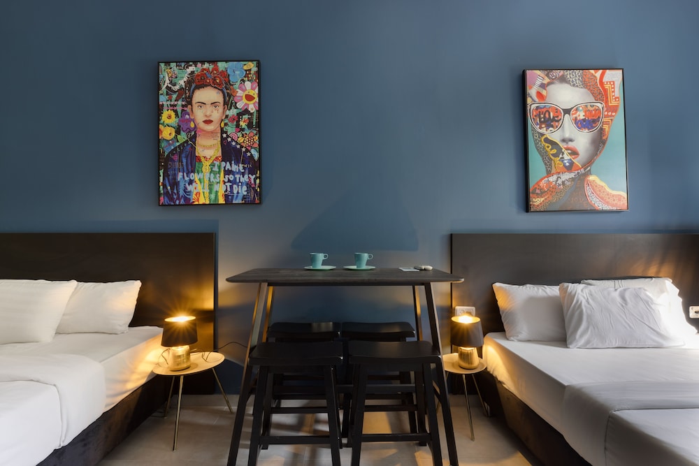 liber seashore suites