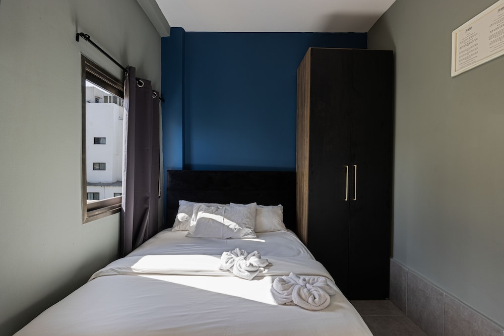 liber seashore suites