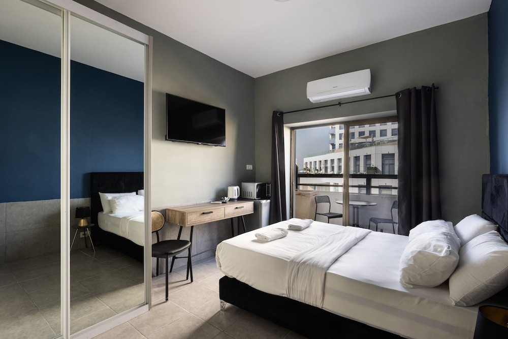 liber seashore suites