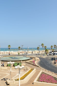 liber seashore suites