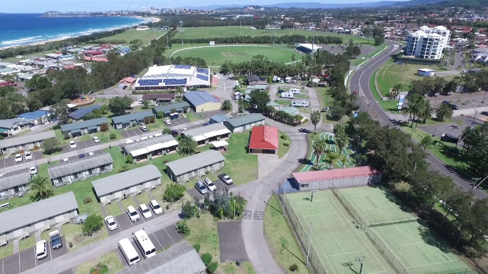 wollongong surf leisure resort
