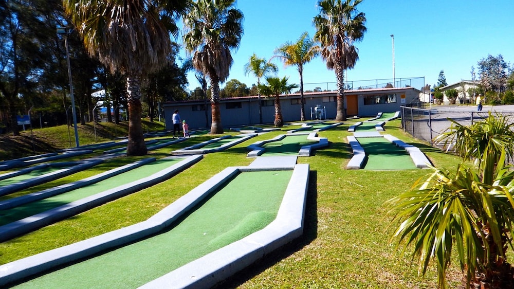 wollongong surf leisure resort