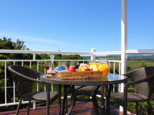 tinaroo sunset retreat