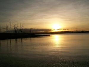 tinaroo sunset retreat