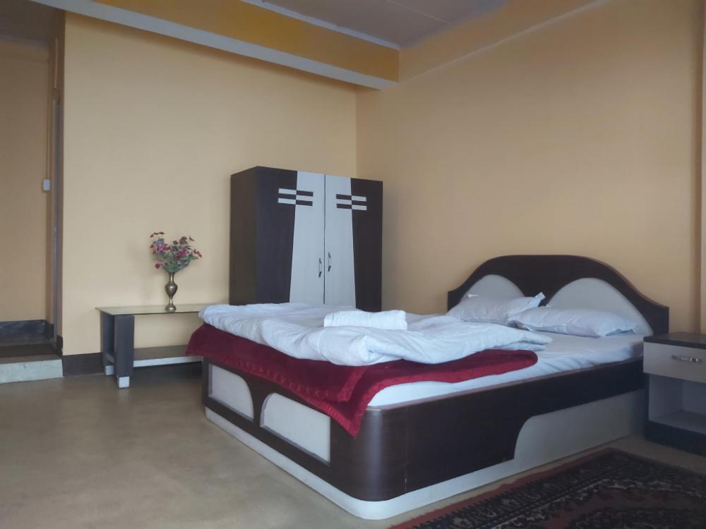 oak valley retreat homestay hostel cafe