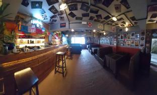 oak valley retreat homestay hostel cafe