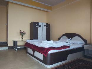 oak valley retreat homestay hostel cafe