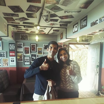 oak valley retreat homestay hostel cafe