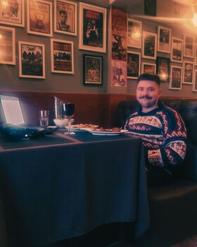 oak valley retreat homestay hostel cafe