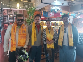 oak valley retreat homestay hostel cafe