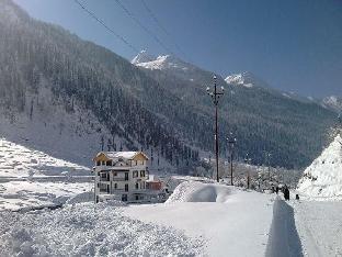Hotel Czara Resort Sonmarg,,2 star