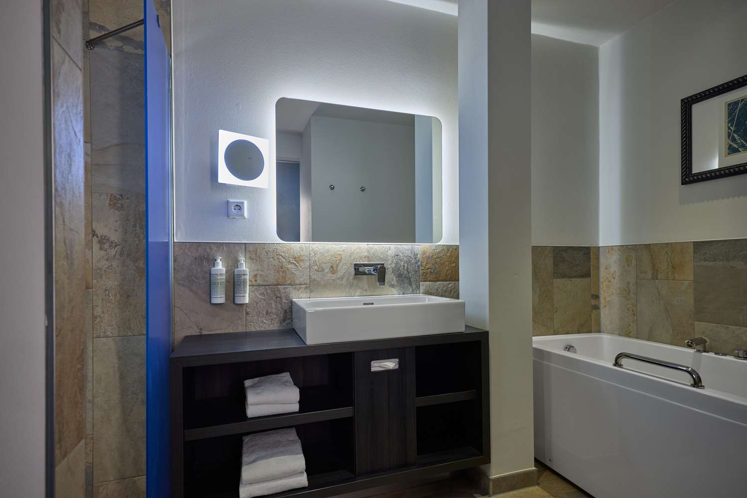 mainport hotel rotterdam a hilton affiliate hotel