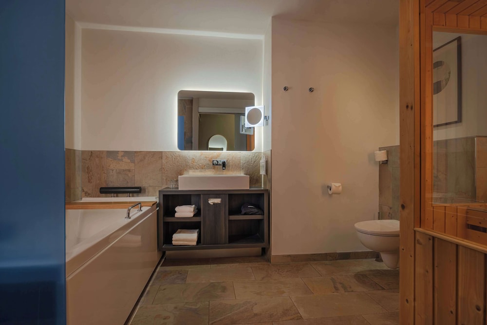mainport hotel rotterdam a hilton affiliate hotel