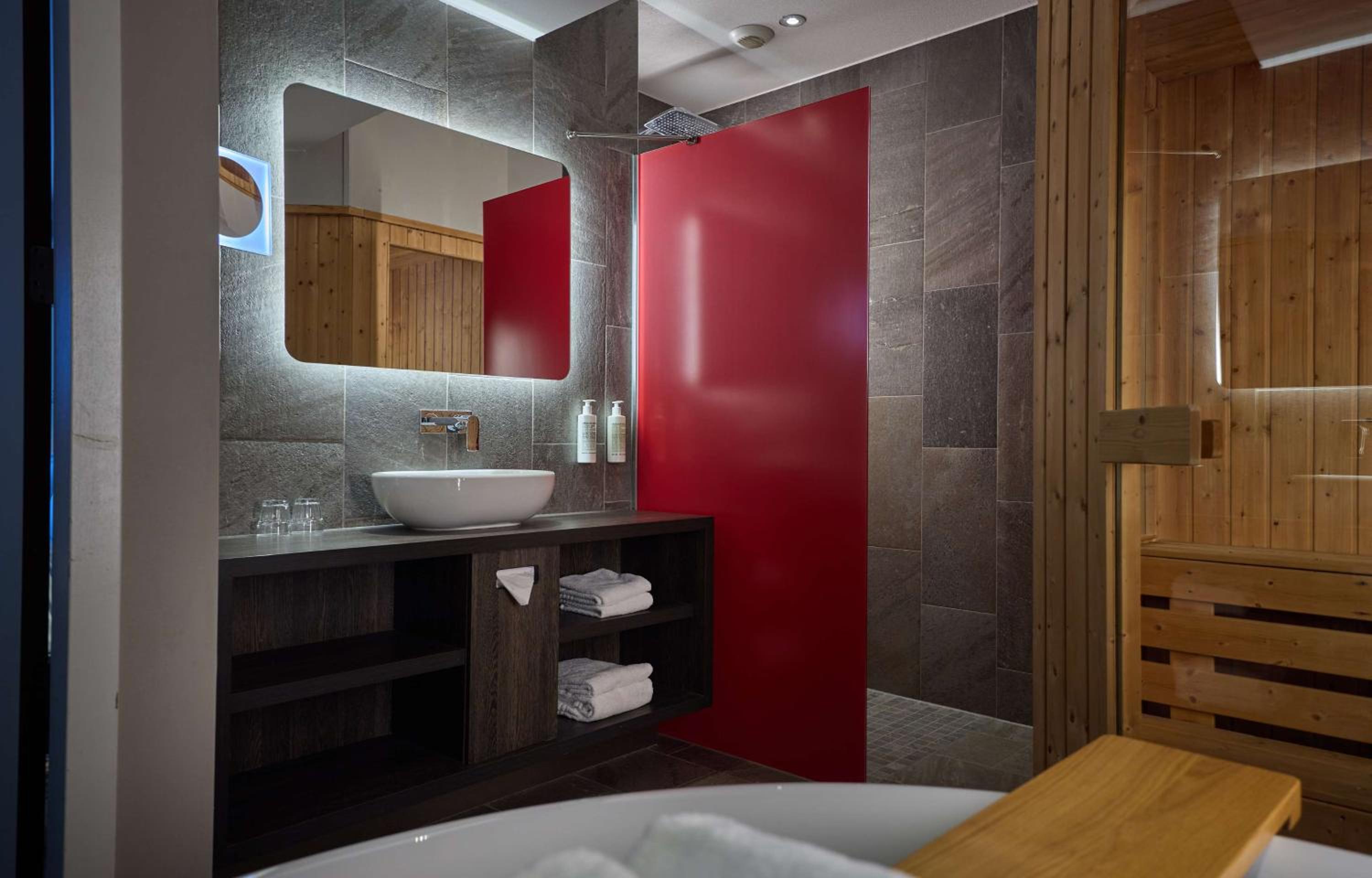 mainport hotel rotterdam a hilton affiliate hotel