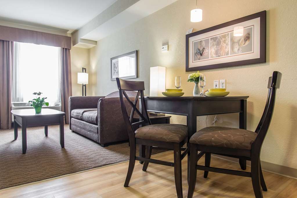 mainstay suites winnipeg