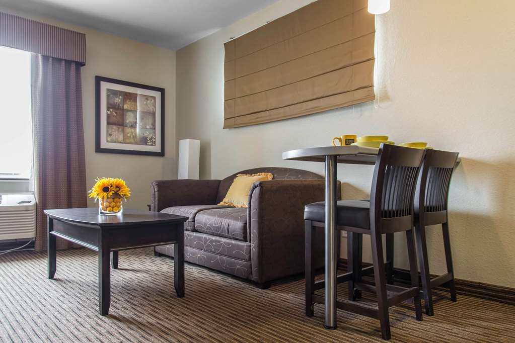 mainstay suites winnipeg
