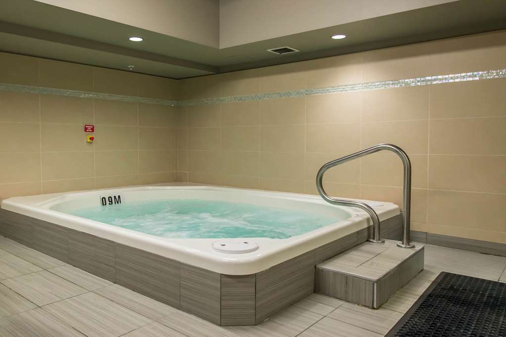 mainstay suites winnipeg