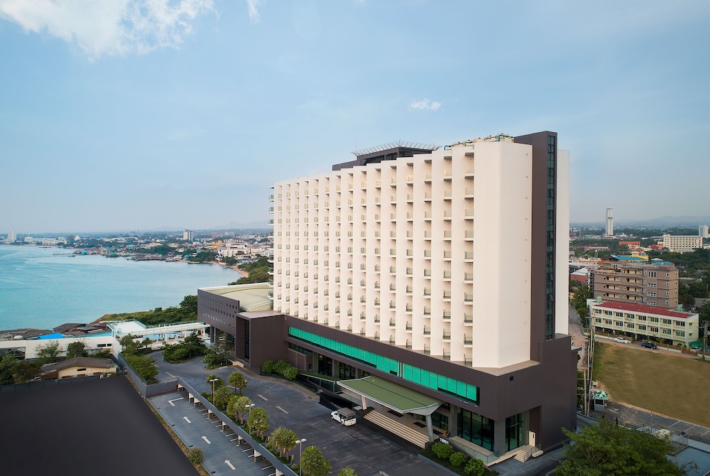 tsix5 phenomenal hotel pattaya