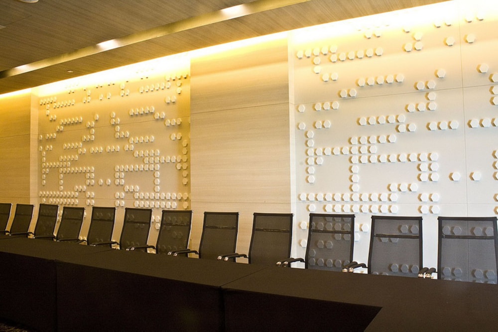 tsix5 phenomenal hotel pattaya