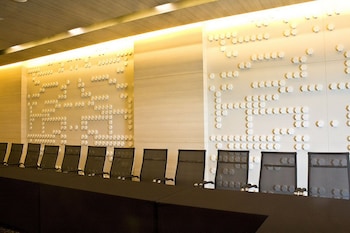 tsix5 phenomenal hotel pattaya