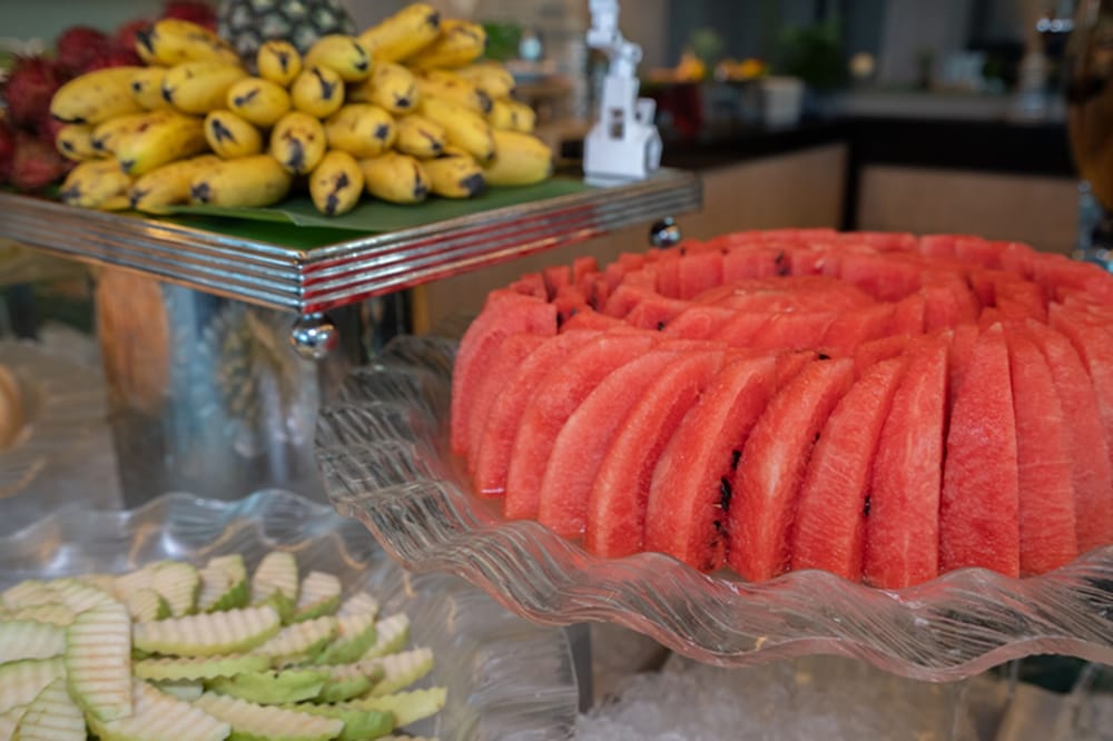 tsix5 phenomenal hotel pattaya