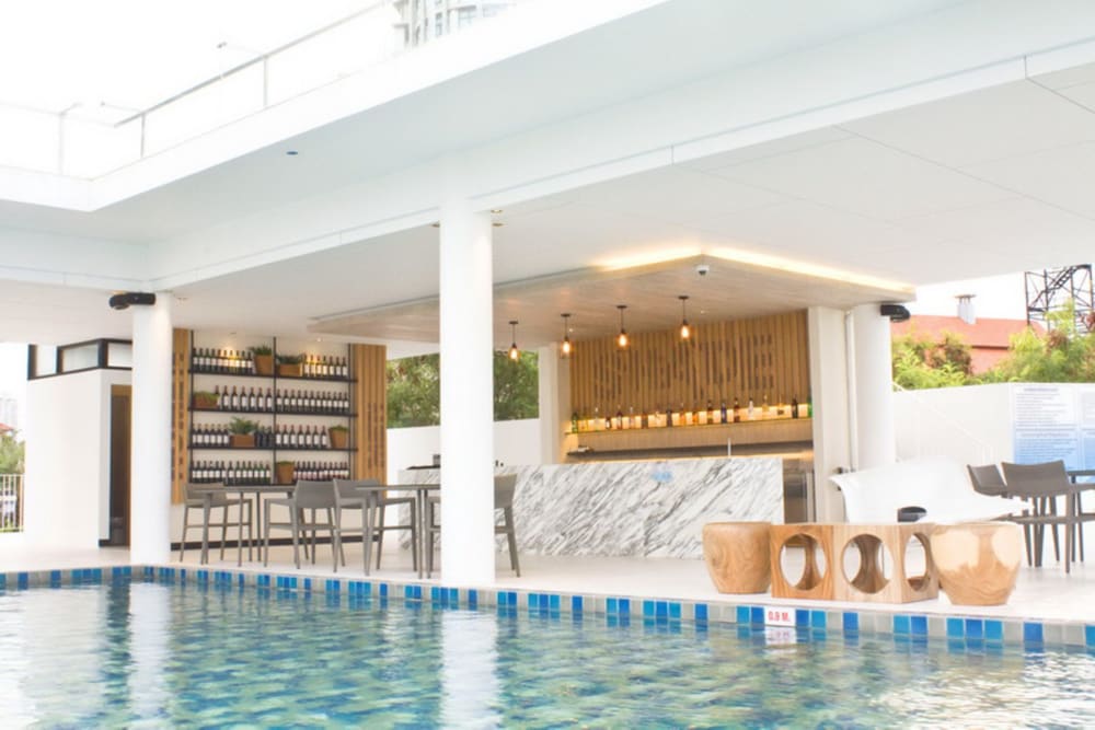 tsix5 phenomenal hotel pattaya