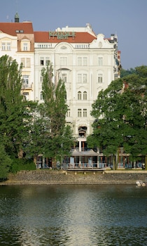 mamaison hotel riverside prague