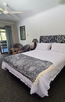 bramston beach resort