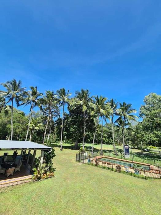 bramston beach resort