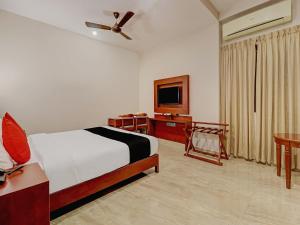 super townhouse kizhakkambalam tourist home