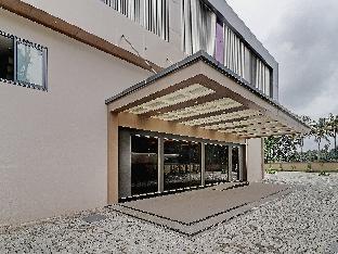 super townhouse kizhakkambalam tourist home