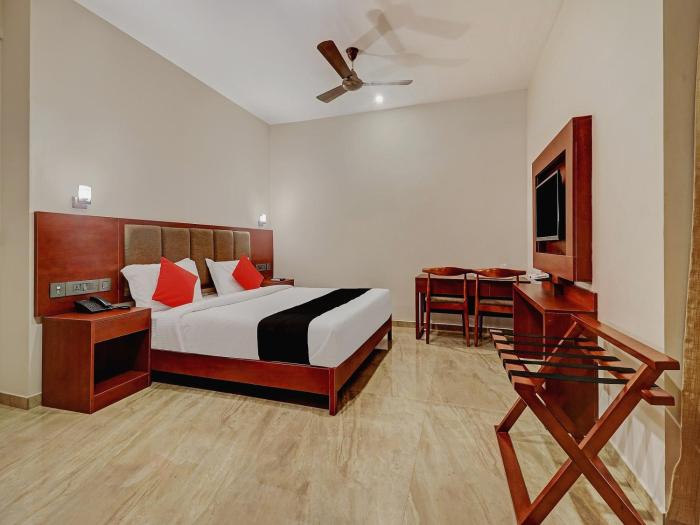 super townhouse kizhakkambalam tourist home