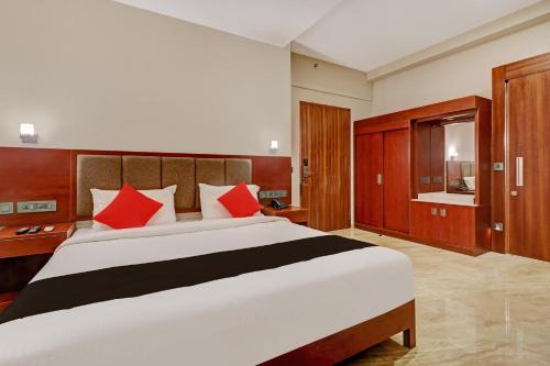 Super Townhouse Kizhakkambalam Tourist Home,,3 star