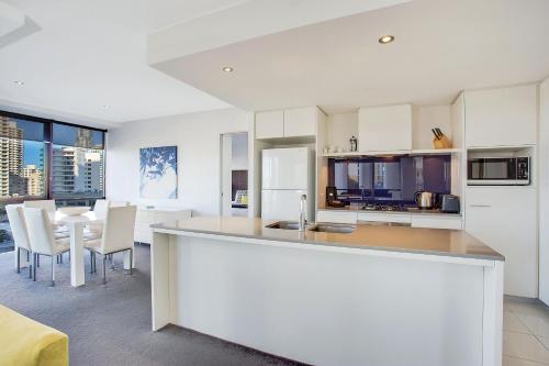 mantra circle on cavill