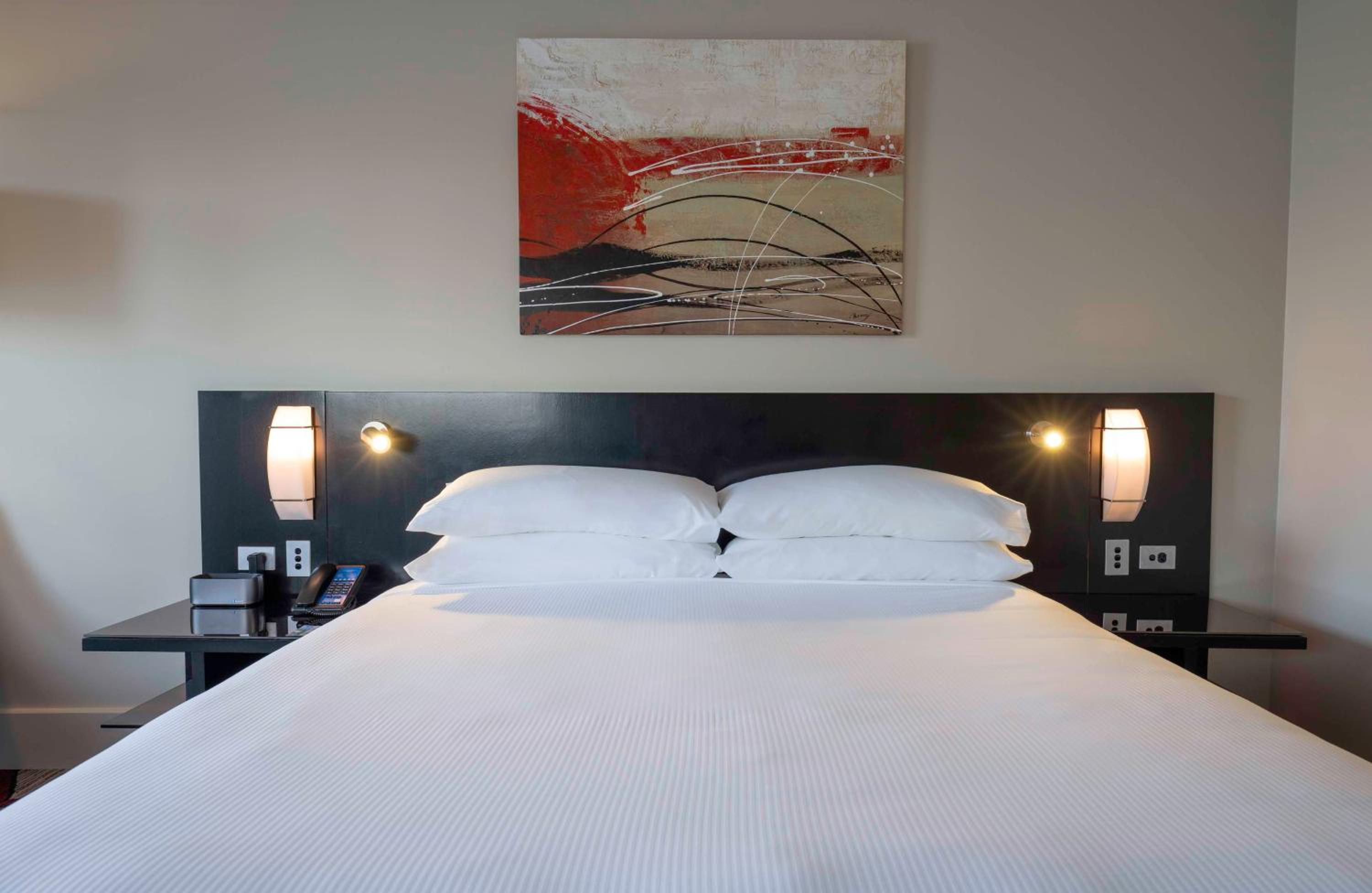 hilton cairns