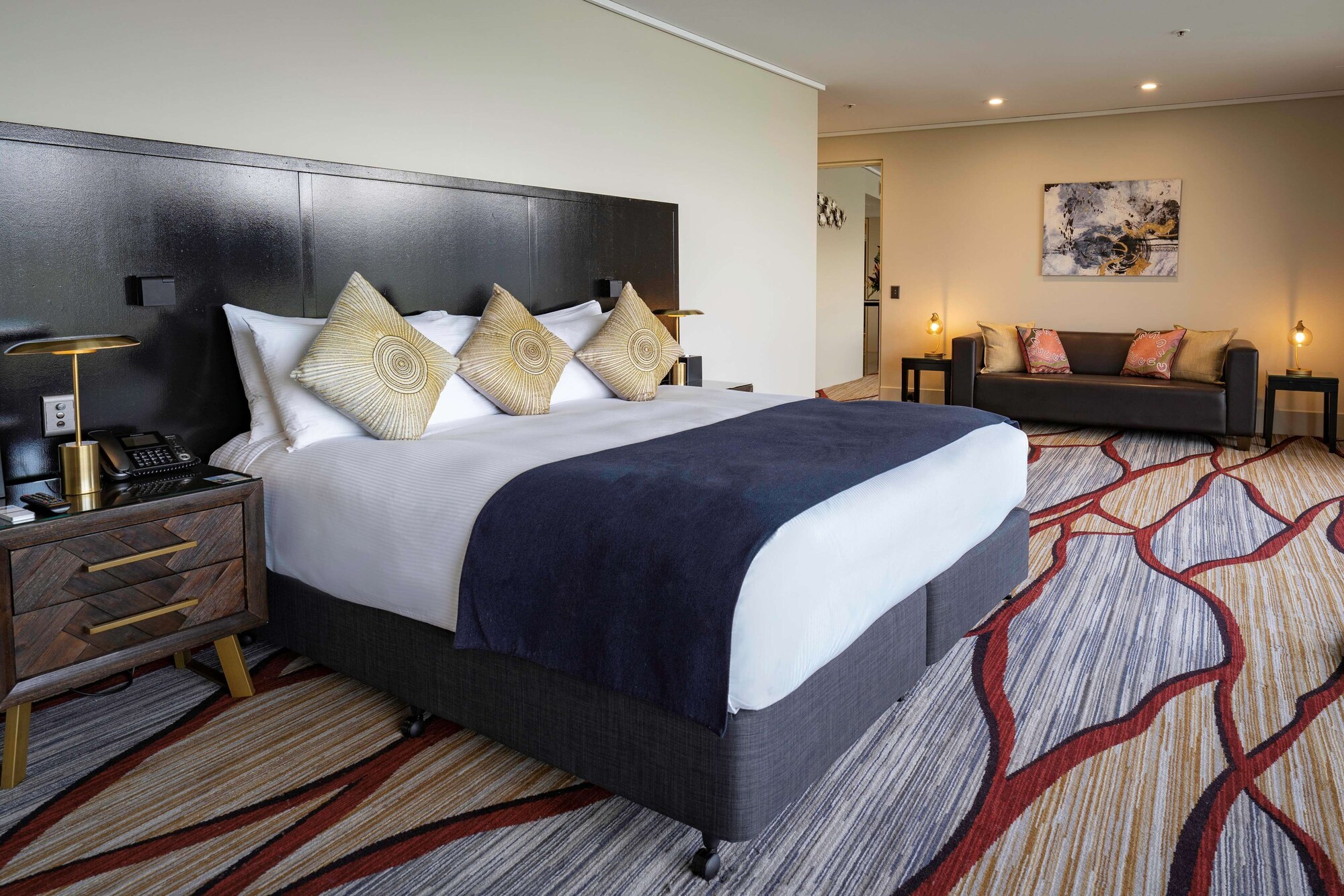 hilton cairns